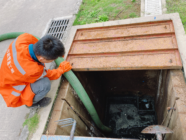 徐汇抽化粪池